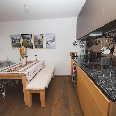 Cosy, Stylish New Flat With And Gym & Shuttle To Lifts 公寓 *