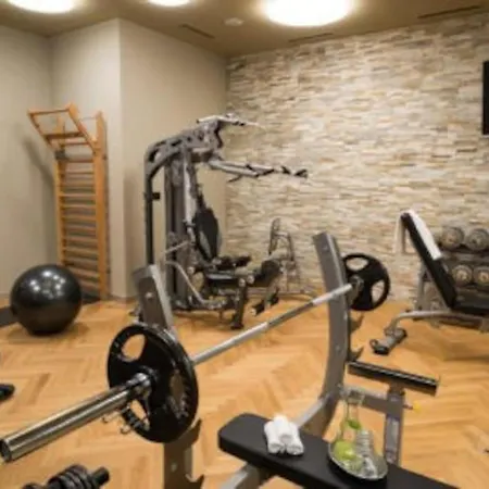 Апартаменты Cosy, Stylish New Flat With And Gym & Shuttle To Lifts