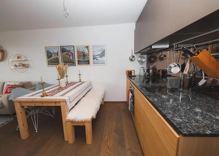 Cosy, Stylish New Flat With And Gym & Shuttle To Lifts Apartment *